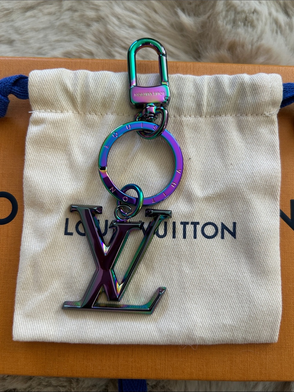 Louis Vuitton Oilslick iridescent Keychain Bag Charm M69478